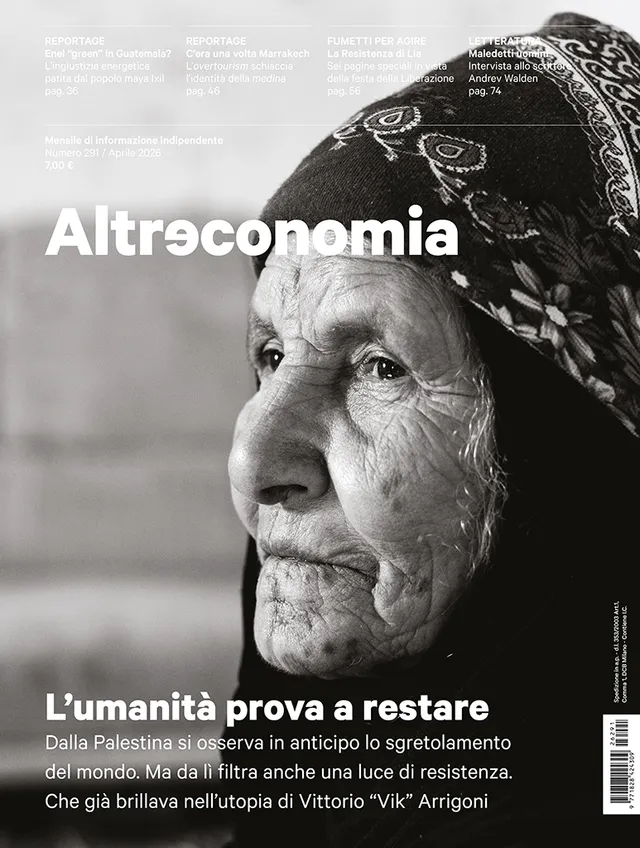 Altreconomia 291 L'umanità prova a restare rivista singola