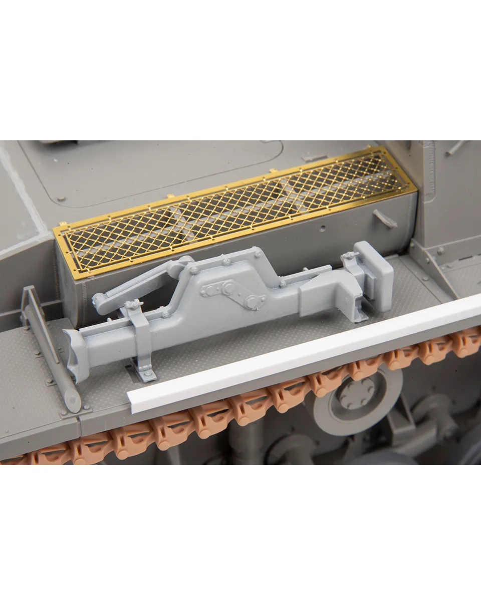 AFV Modeller 16061 cric StuG III Early Ausf G 1:16
