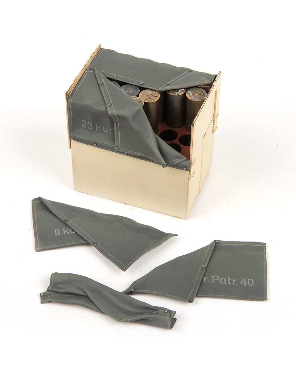 AFV Modeller cover portelli munizioni Panzer IV 1:16