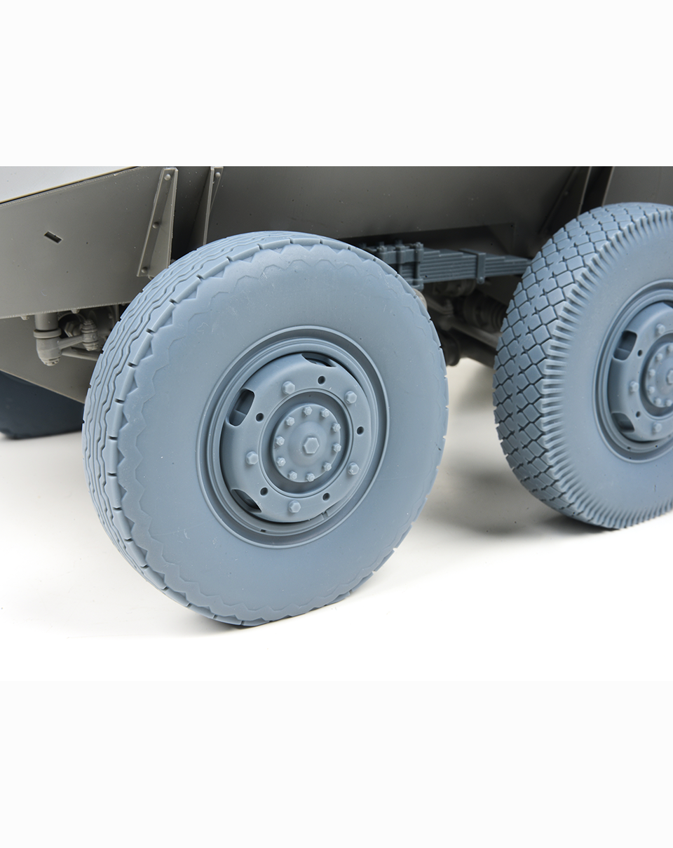 AFV Modeller 16189 Sd.Kfz. 234 Puma ruote 1:16 set 8 pezzi 2