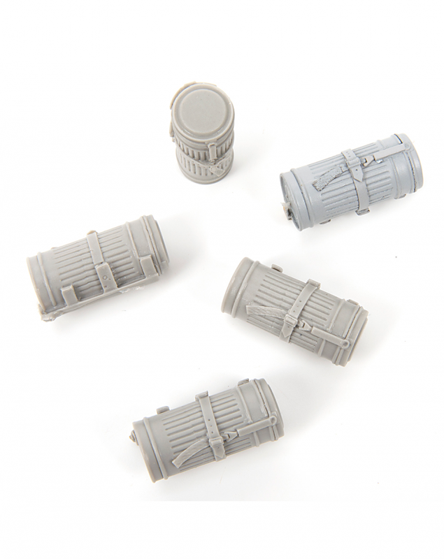 AFV Modeller 1:16 German Gasmask Case set dettagli resina