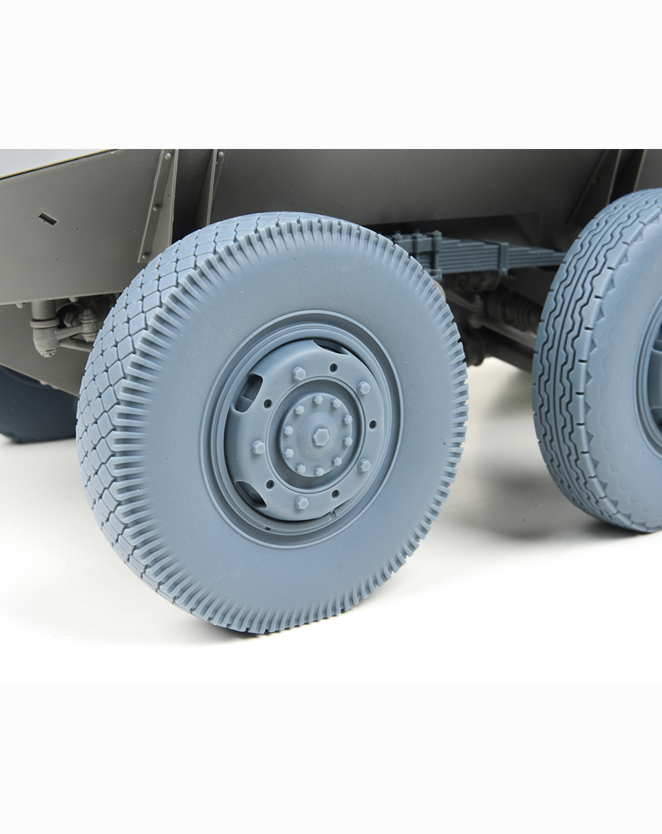 AFV Modeller 16188 Sd.Kfz. 234 Puma set ruote 1:16 8 ruote