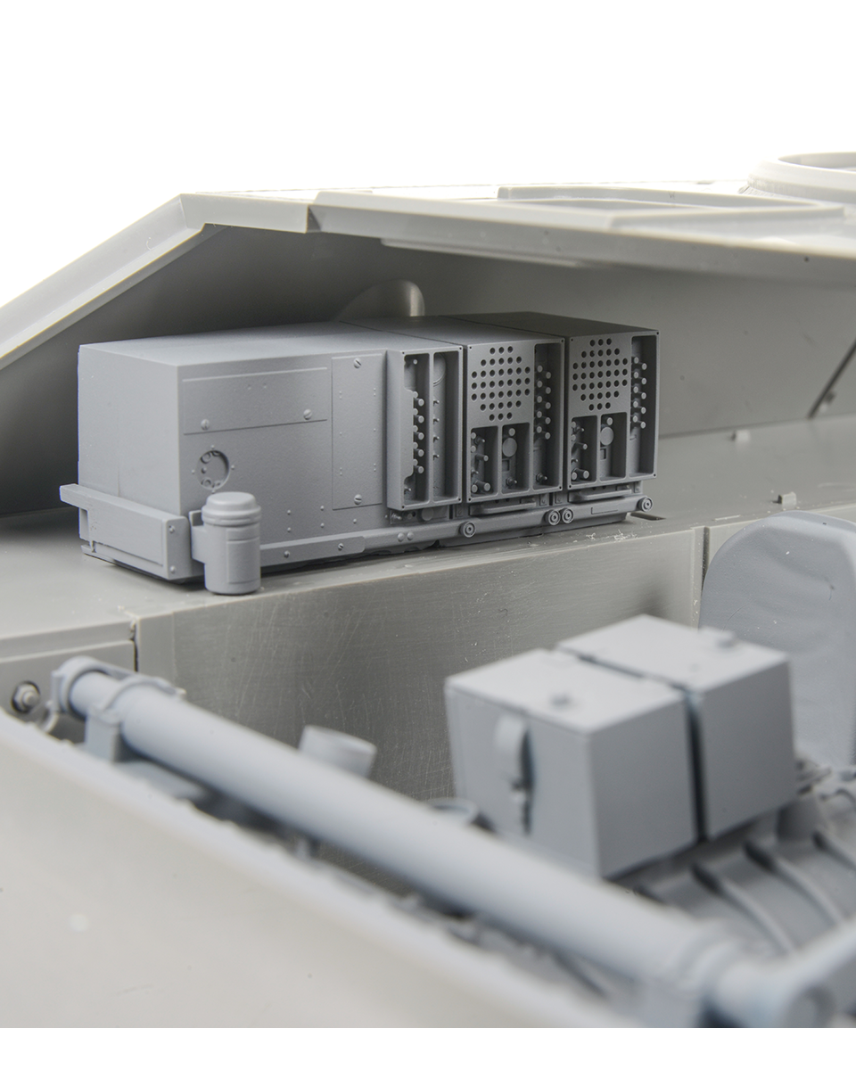 AFV Modeller 16155 US SCR-508 Radio dettaglio 1:16