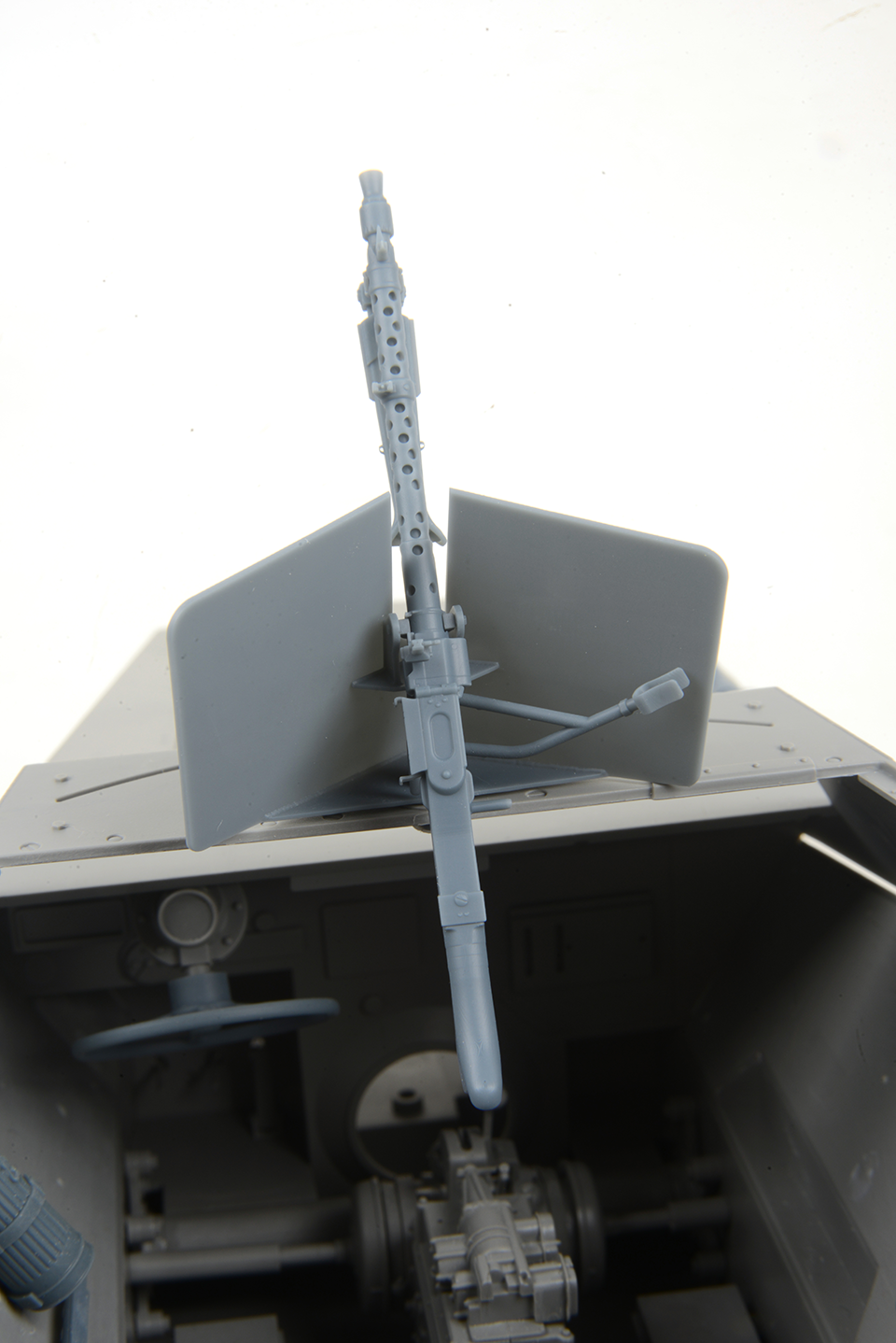 AFV Modeller 16300 dettaglio 1:16 Sd.Kfz. 250 MG34 scudo singolo