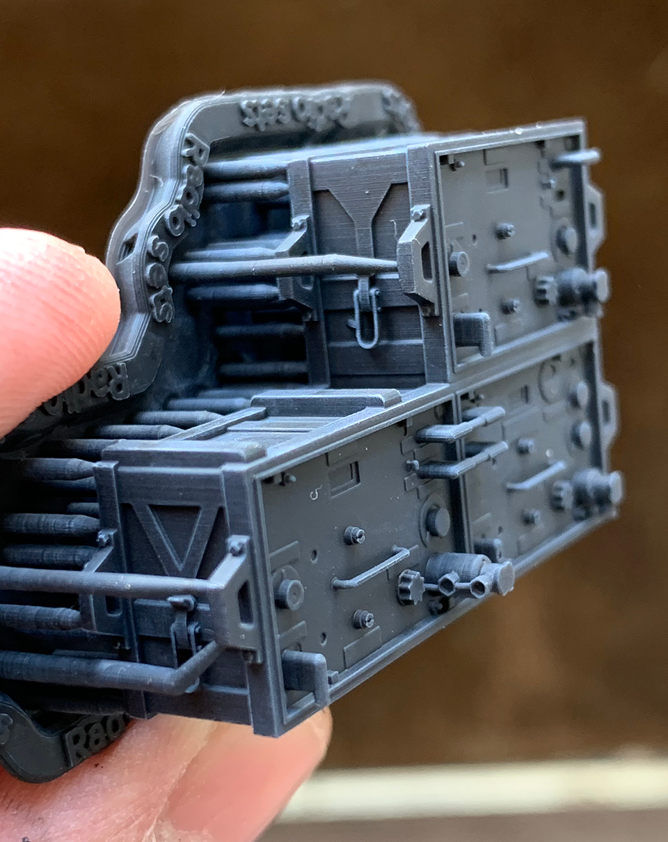 AFV Modeller King Tiger Radio Racks dettaglio 1:16