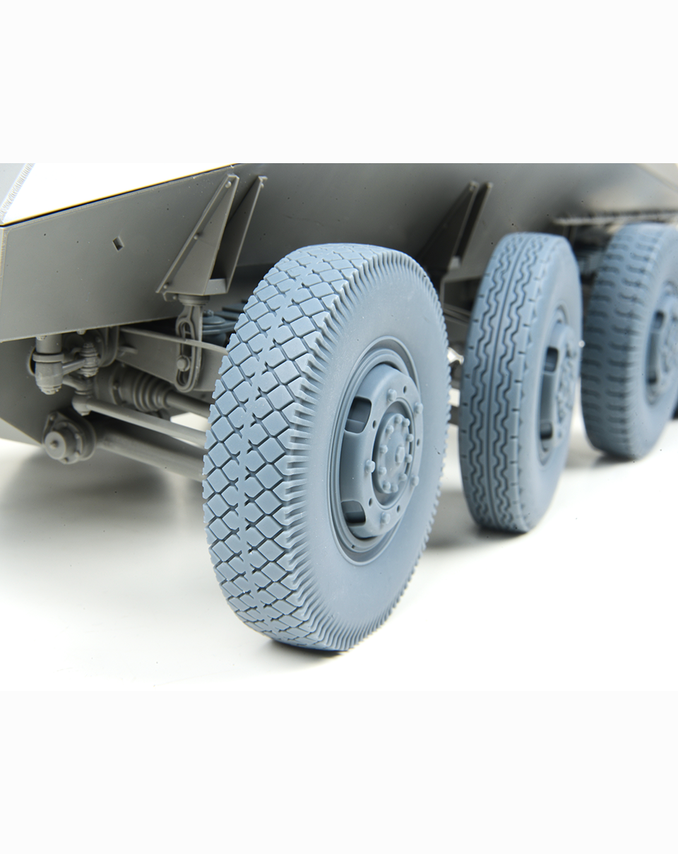 AFV Modeller 16192 Sd.Kfz.234 Puma ruote 1:16 pack 1