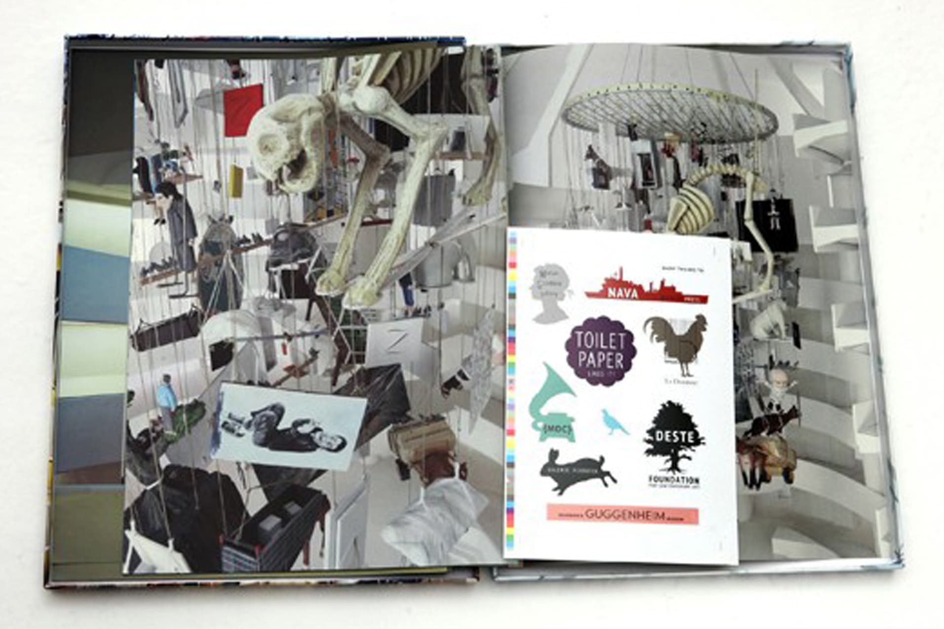 Toiletpaper Maurizio Has Left the Building libro cofanetto