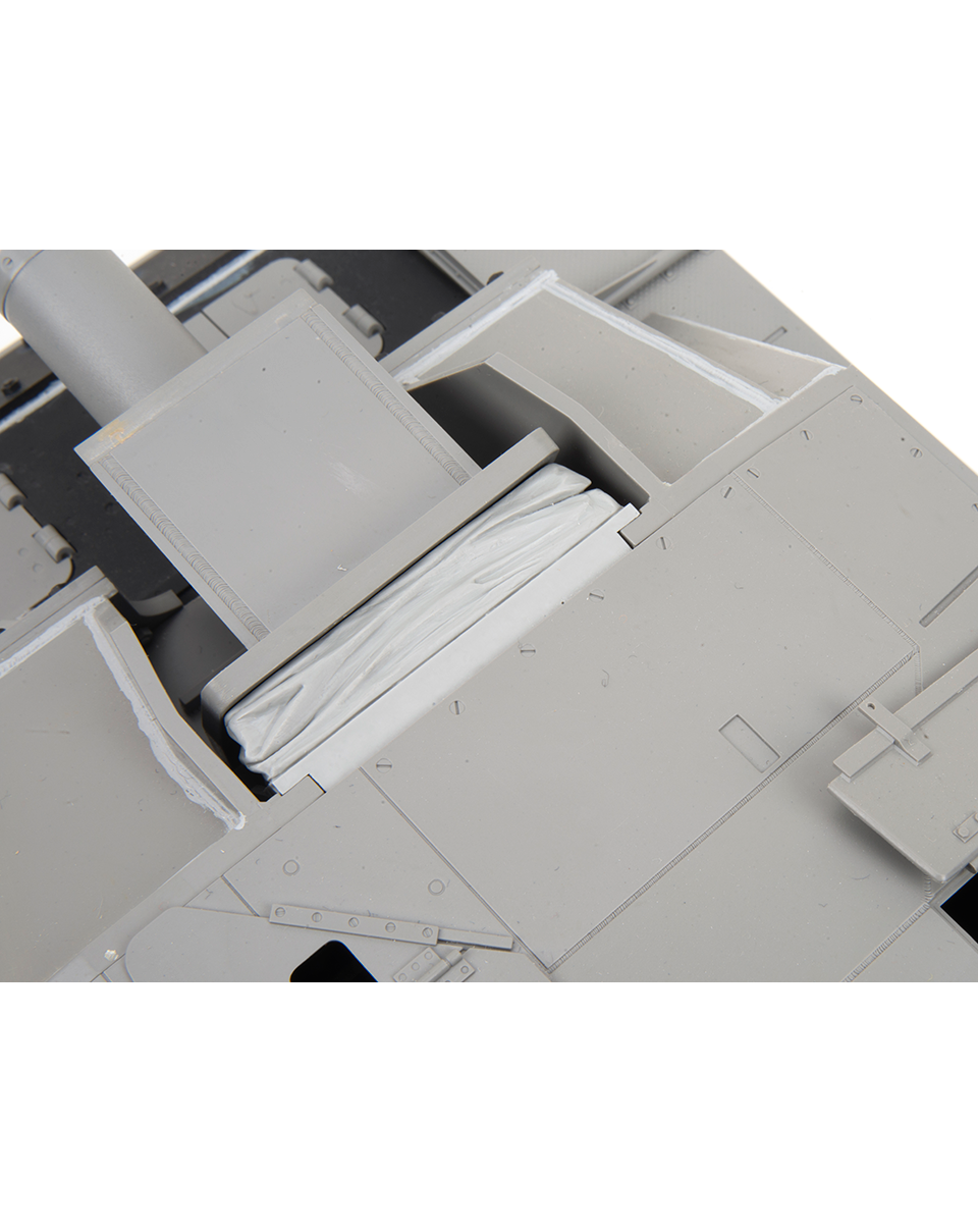 AFV Modeller Weather Shield Stug III 1:16 per Das Werk 16039