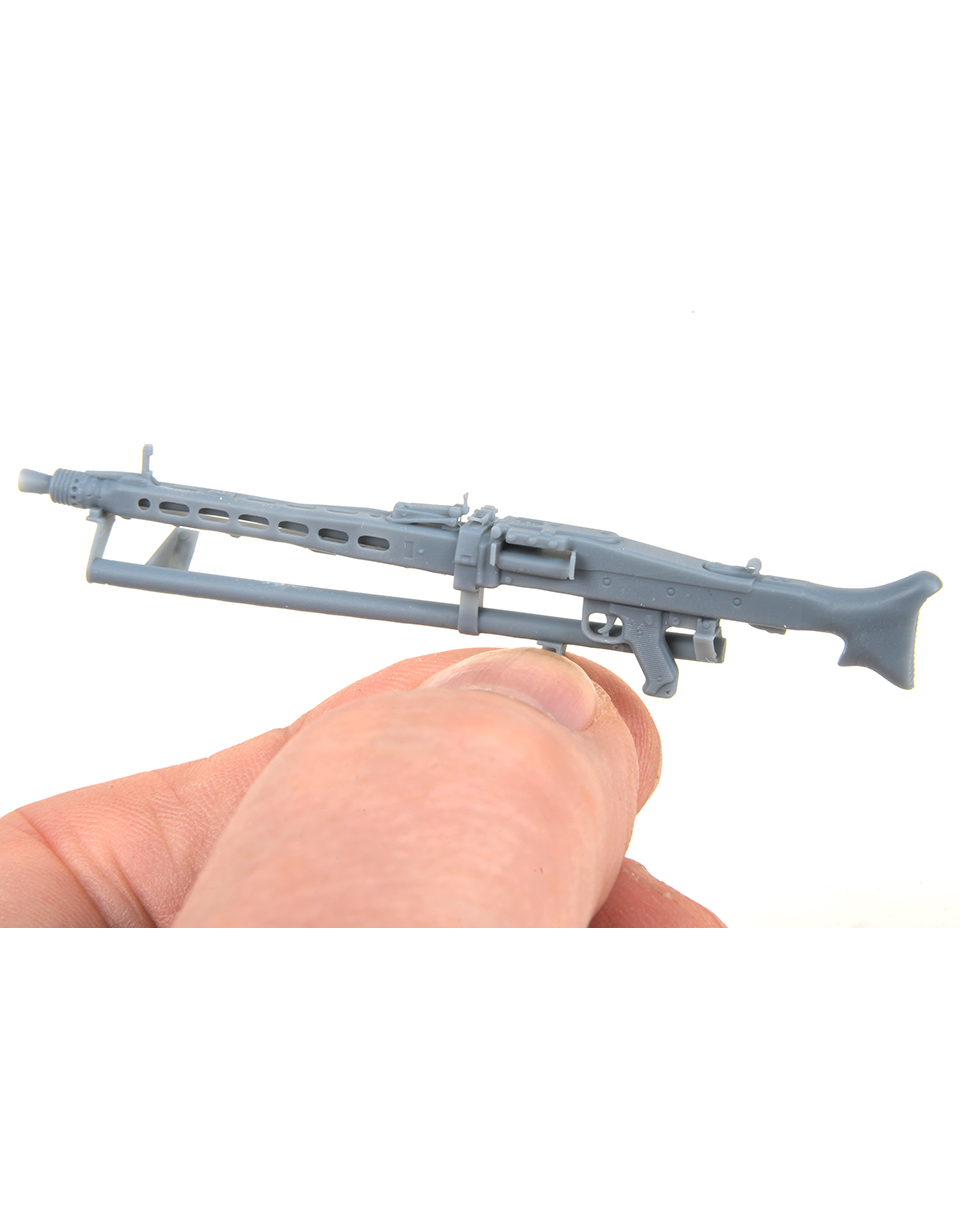 AFV Modeller 16139 Sd.Kfz.251 MG42 dettaglio 1:16 stivato