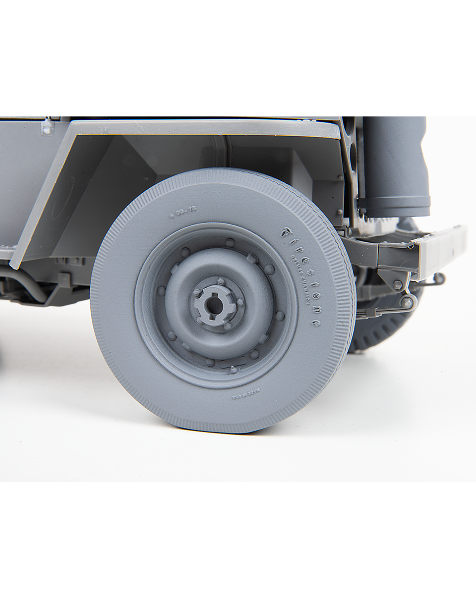 AFV Modeller 16089 Civilian Pattern Tyre gomma 1:16