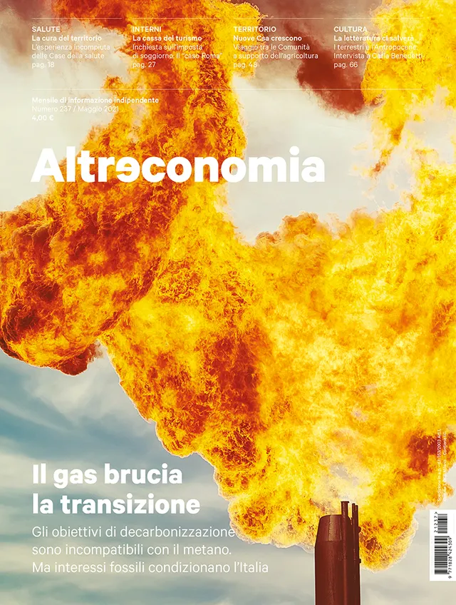 Altreconomia 237 Il gas brucia la transizione rivista copia singola
