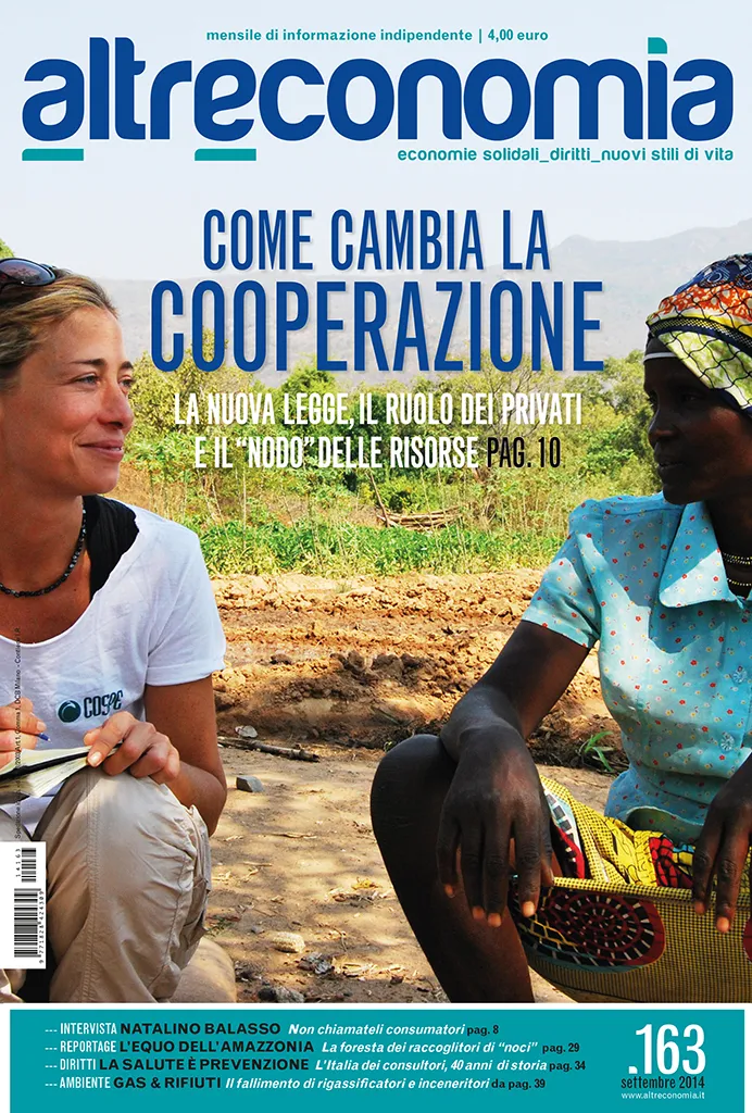 Altreconomia 163 Come cambia la cooperazione rivista copia singola