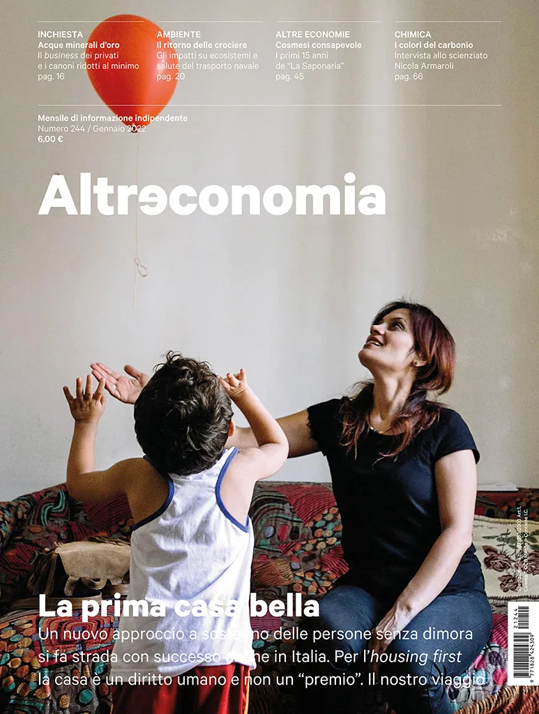 Altreconomia 244 rivista numero singolo casa bella