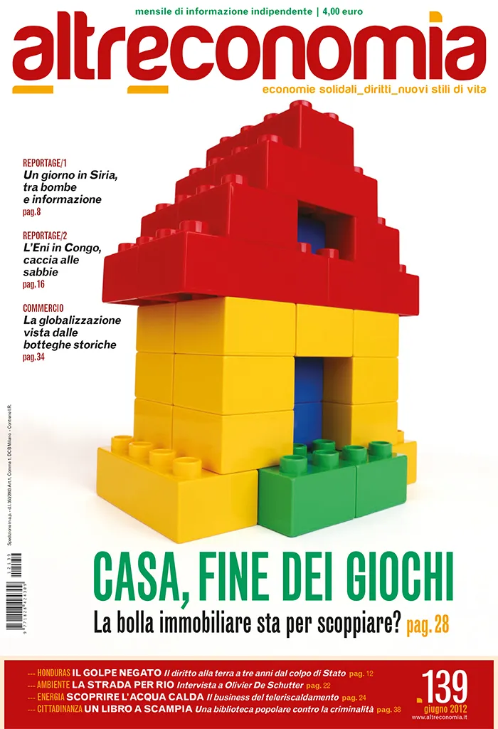 Altreconomia 139 Casa fine dei giochi rivista copia singola