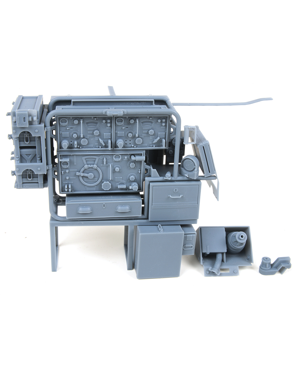 AFV Modeller 16142 Sd.Kfz. 251/3 kit dettaglio 1:16 radio