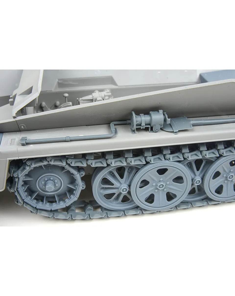 AFV Modeller 16251 Sd.Kfz.250 attrezzi 1:16