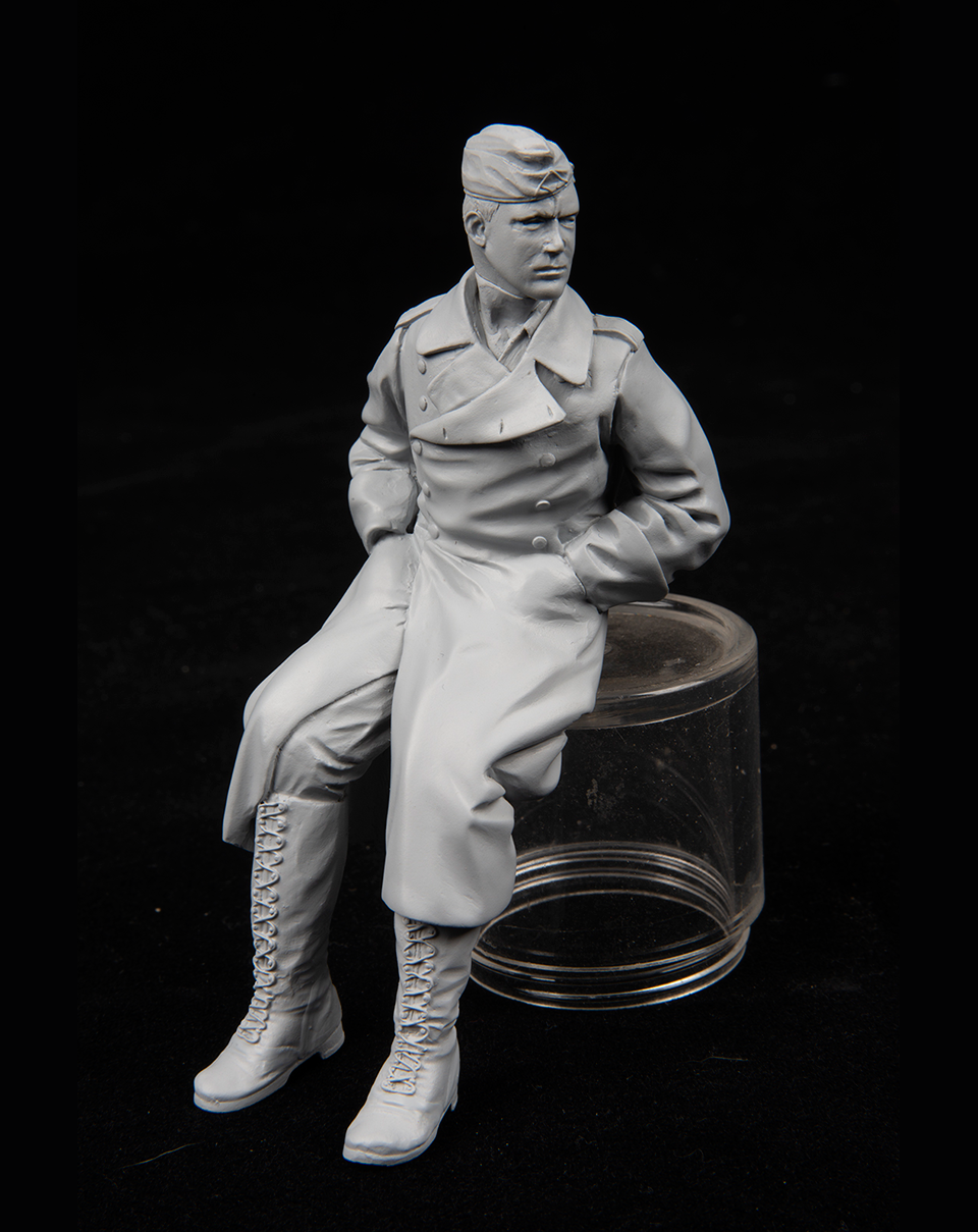 AFV Modeller Afrika Korps Tank Crew figure 1:16 per Takom Panzer I