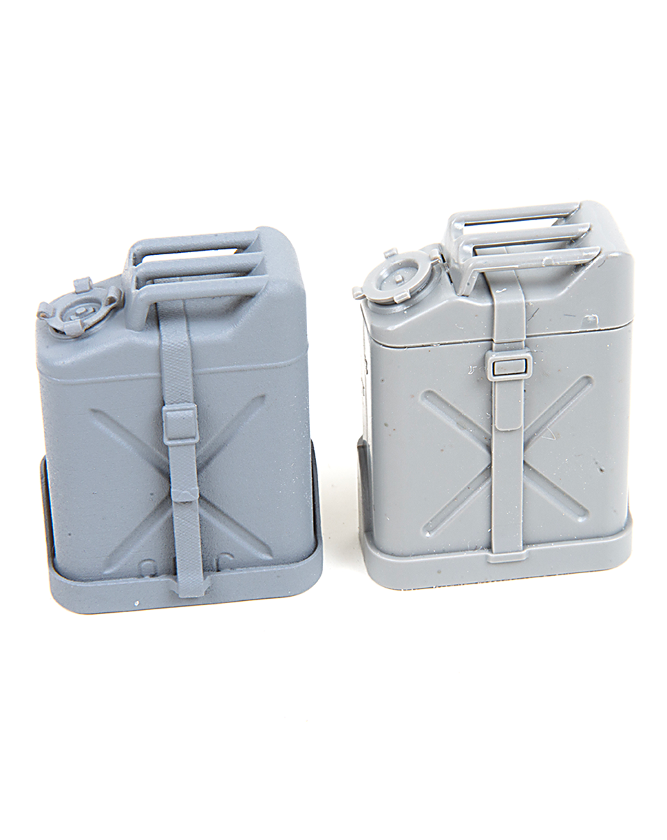 AFV Modeller 16099 Jeep jerrycan dettaglio 1:16