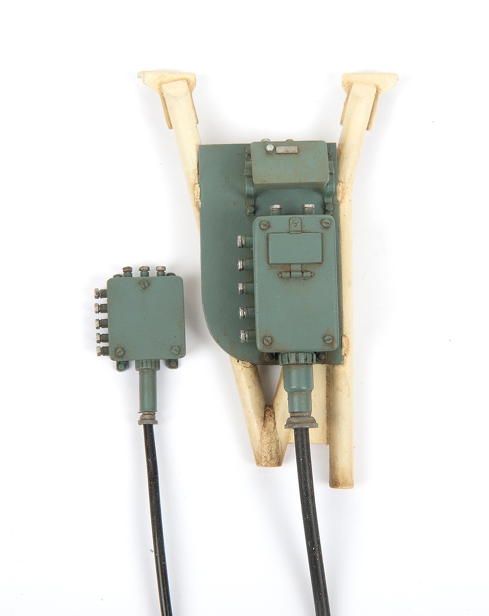 AFV Modeller 1:16 Panzer IV Turret Basket Electrical Junction Boxes dettaglio