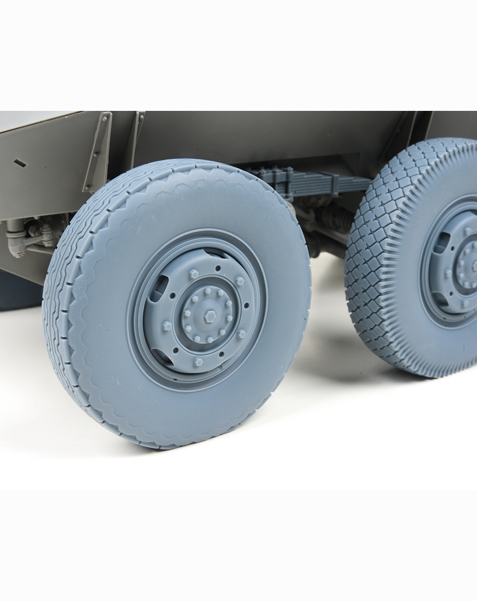 AFV Modeller 16194 Puma Two Wheel pack 3 set ruote 1:16