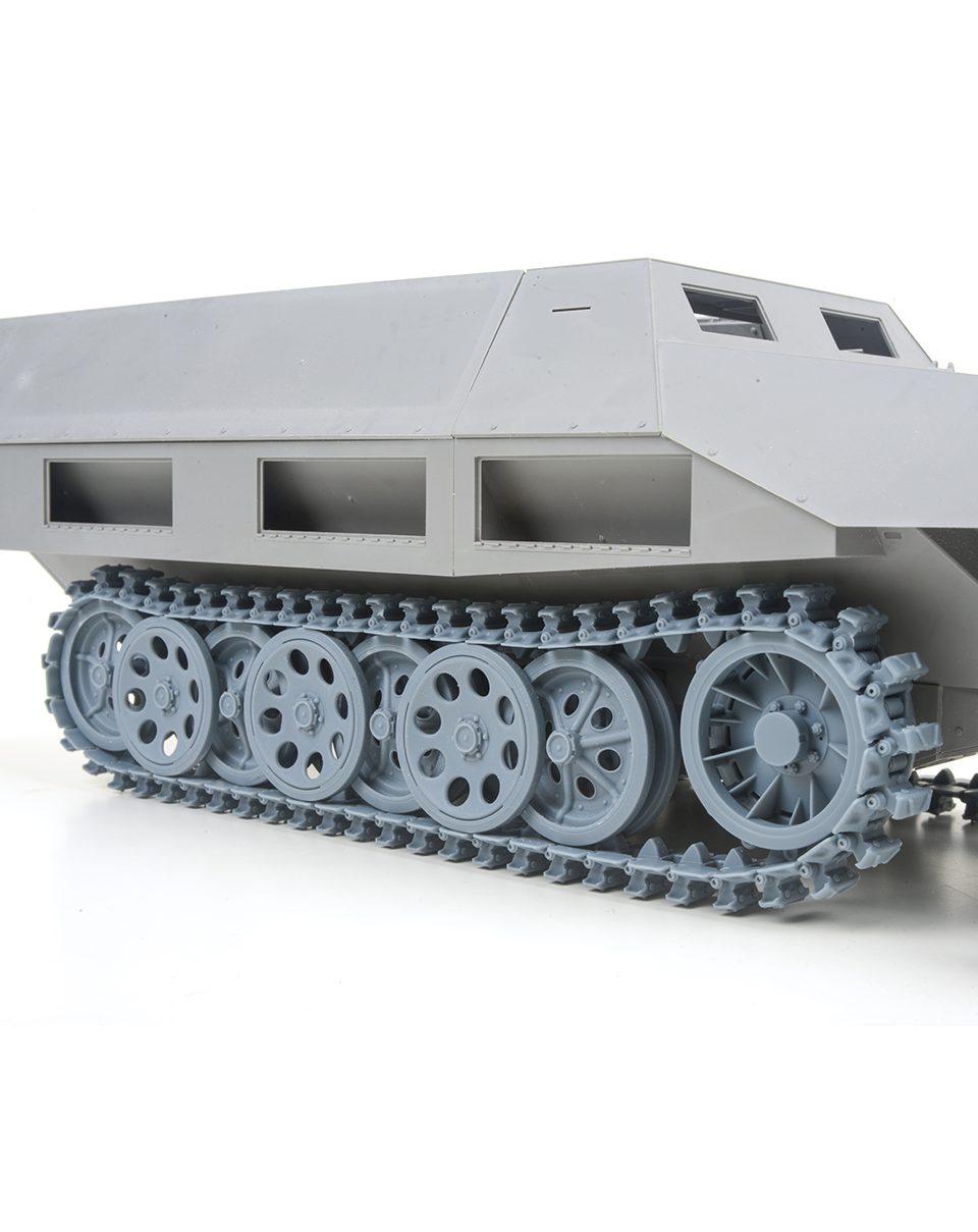 AFV Modeller 16210 Sd.Kfz.251 Late cingoli acciaio 1:16
