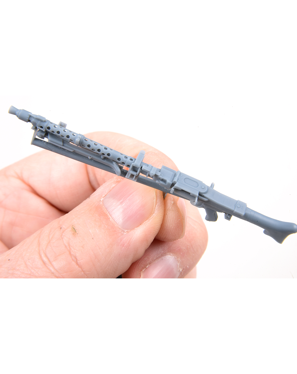 AFV Modeller 16257 MG34 con rotaia 1:16